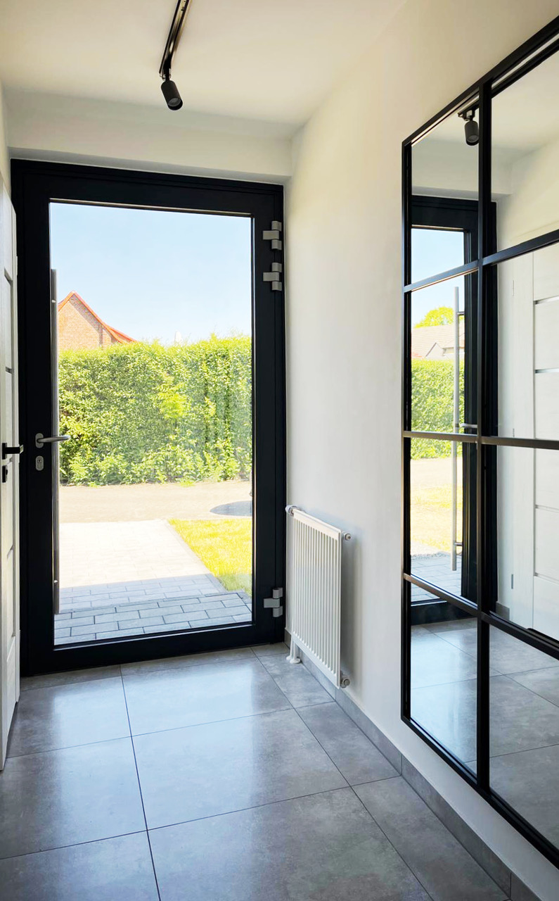 Einfamilienhaus Barsinghausen — Außenansicht Einfahrt