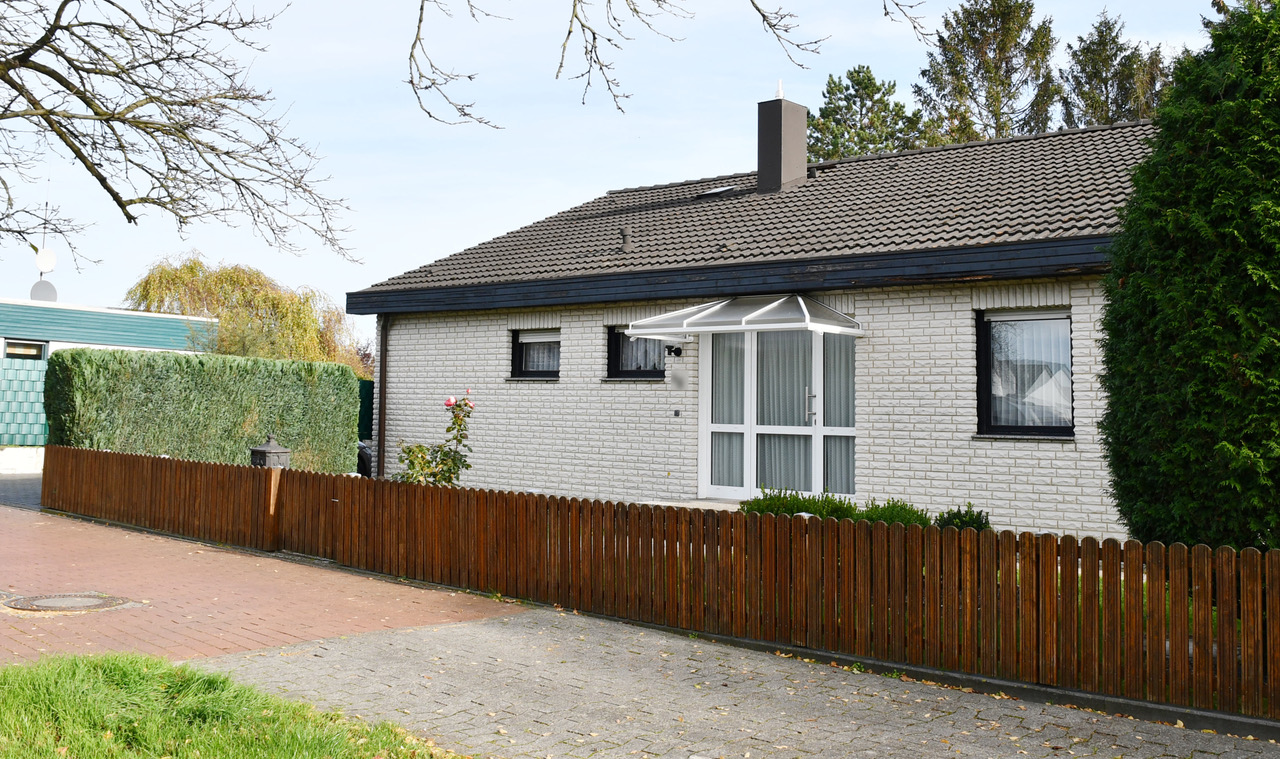 Bungalow Isernhagen-Lohne — Außenansicht